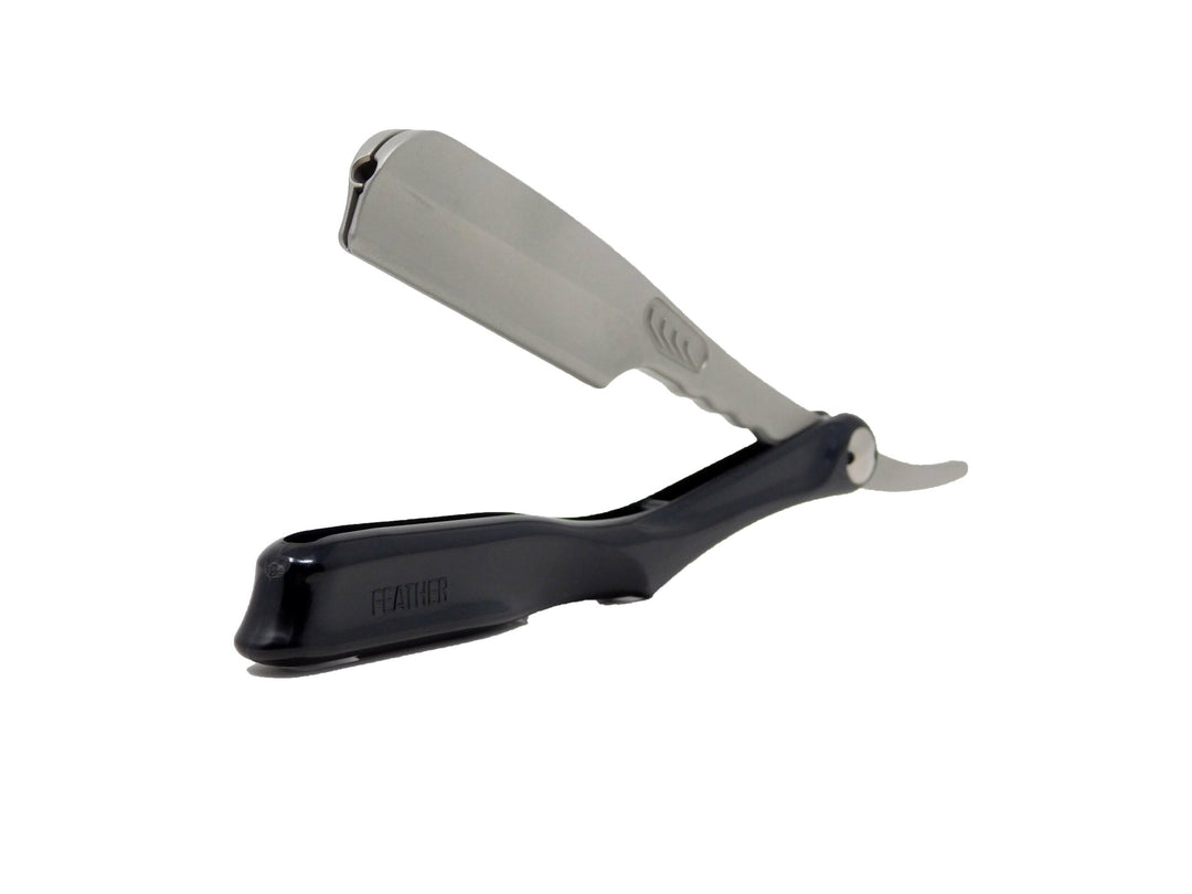 

Feather Razor Artist Club SS Black
